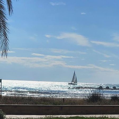 Nice Beachside 2-Bd Apt Near Barcelona 库尼特 外观 照片