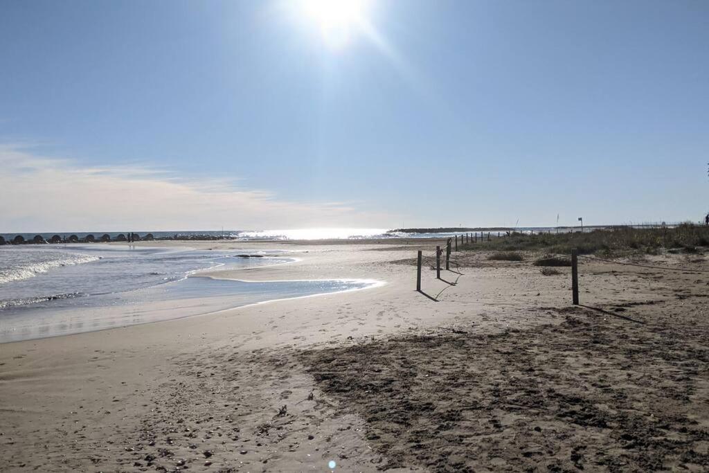 Nice Beachside 2-Bd Apt Near Barcelona 库尼特 外观 照片