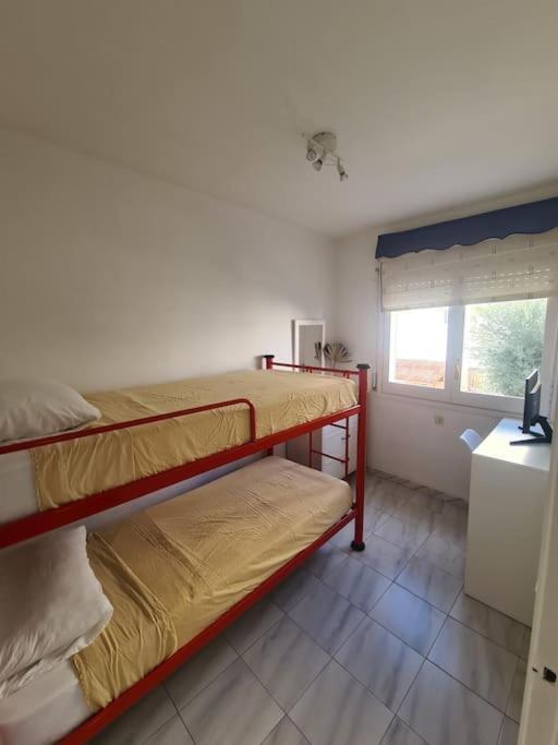 Nice Beachside 2-Bd Apt Near Barcelona 库尼特 外观 照片