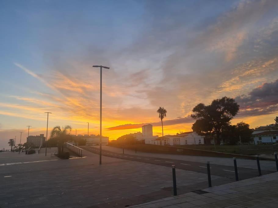 Nice Beachside 2-Bd Apt Near Barcelona 库尼特 外观 照片
