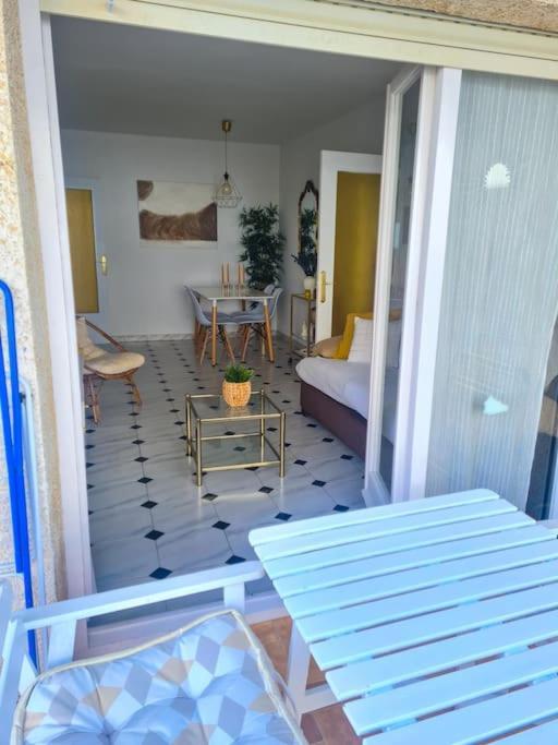 Nice Beachside 2-Bd Apt Near Barcelona 库尼特 外观 照片