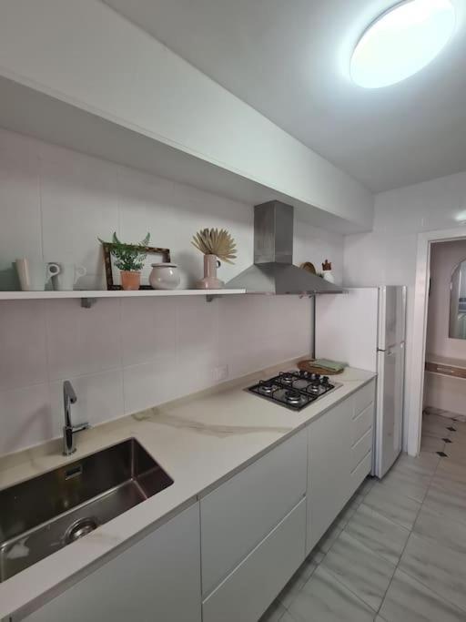 Nice Beachside 2-Bd Apt Near Barcelona 库尼特 外观 照片